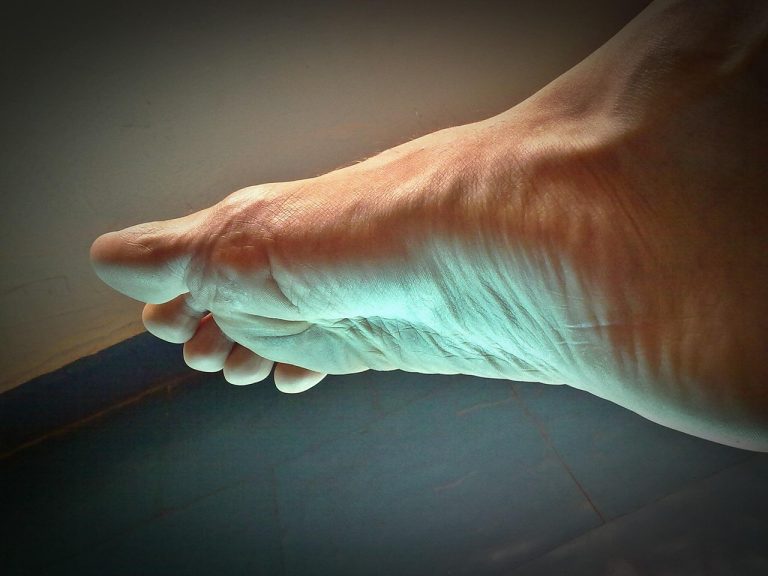 Gentle Plantar Fasciitis Stretches and Strengthening Exercises for Better Foot Comfort